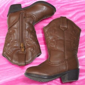Girls Cat & Jack boots size 5